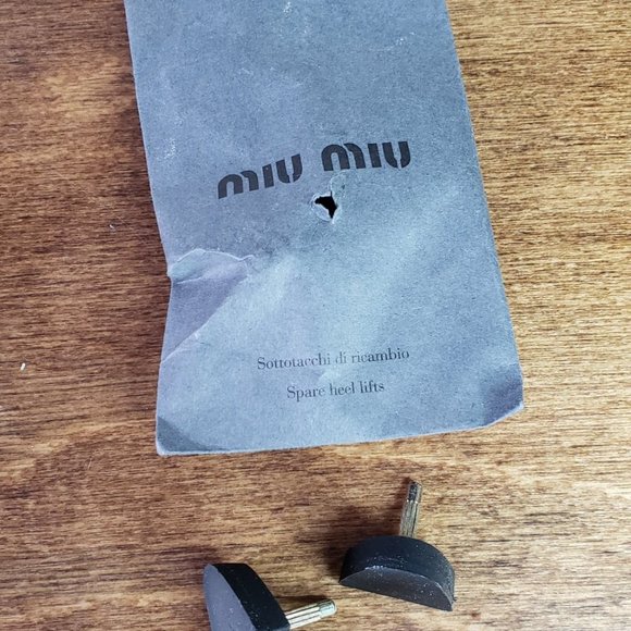 They are a half size too big - Picture 7 of 7